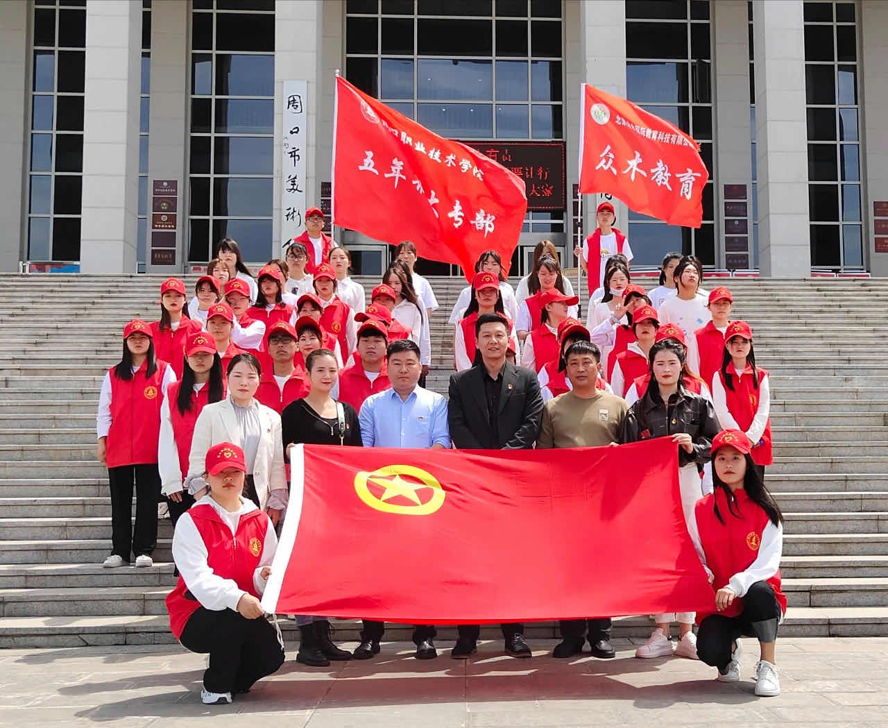 谈球吧app下载