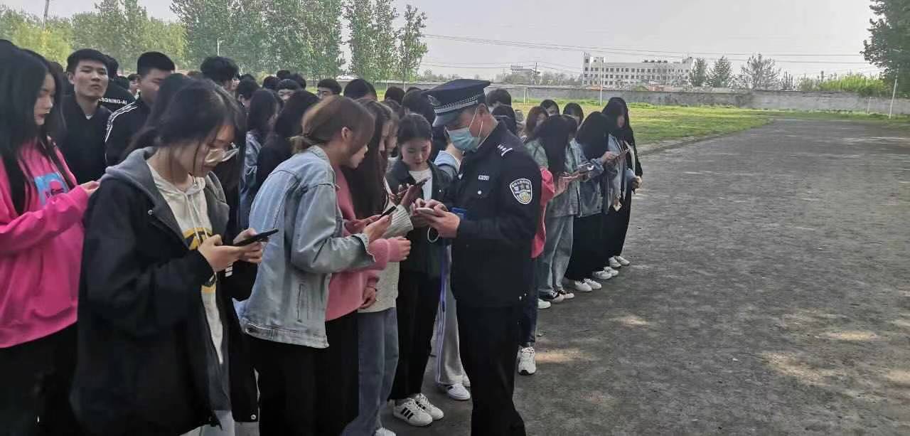谈球吧app下载