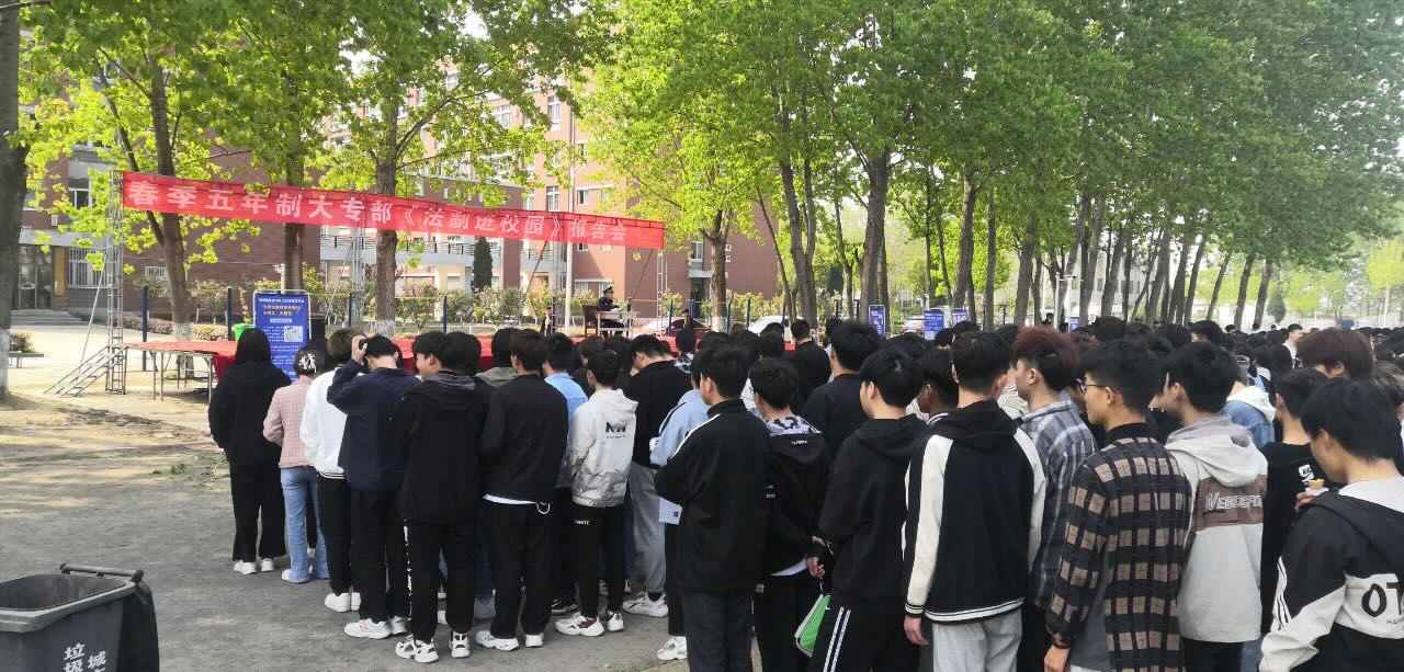 谈球吧app下载