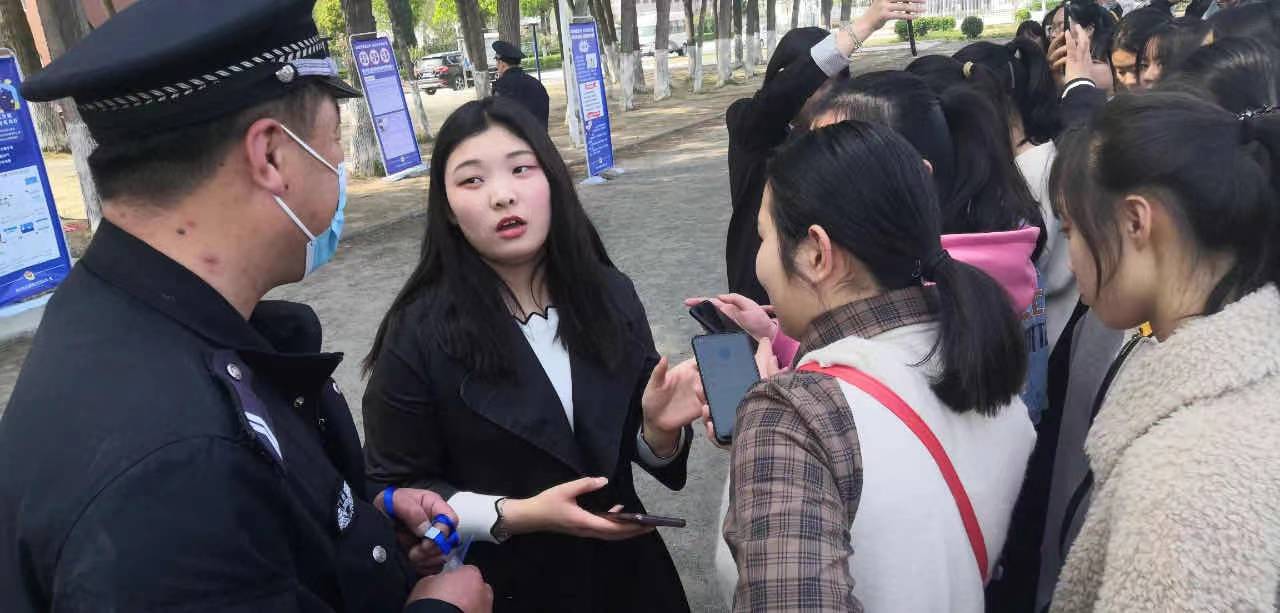 谈球吧app下载