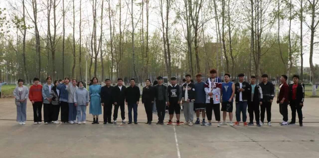 谈球吧app下载