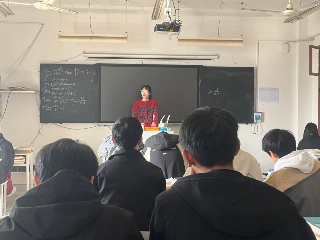 谈球吧app下载