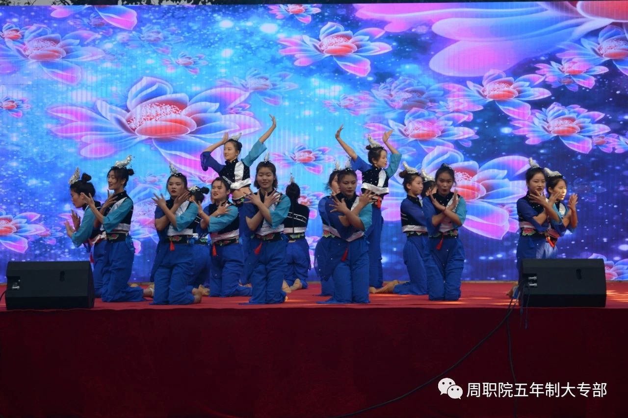 谈球吧app下载